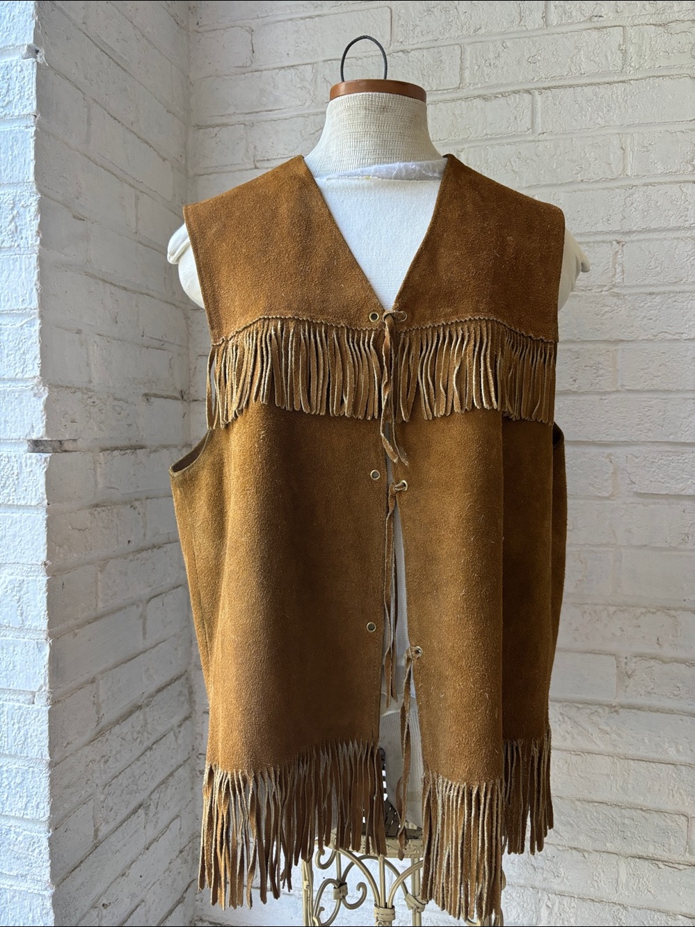 70’s tan/Brown SUEDE Fringe Vest, suede tie front